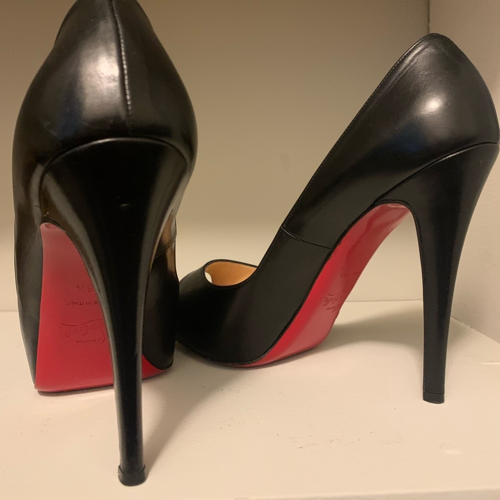 S O L D‼️‼️ Christian Louboutin Heels